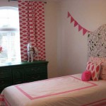 Розовые занавеси для комнаты девочки
