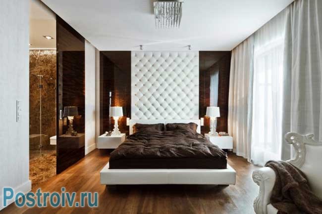 Красивая спальня в современном стиле в шоколадном цвете