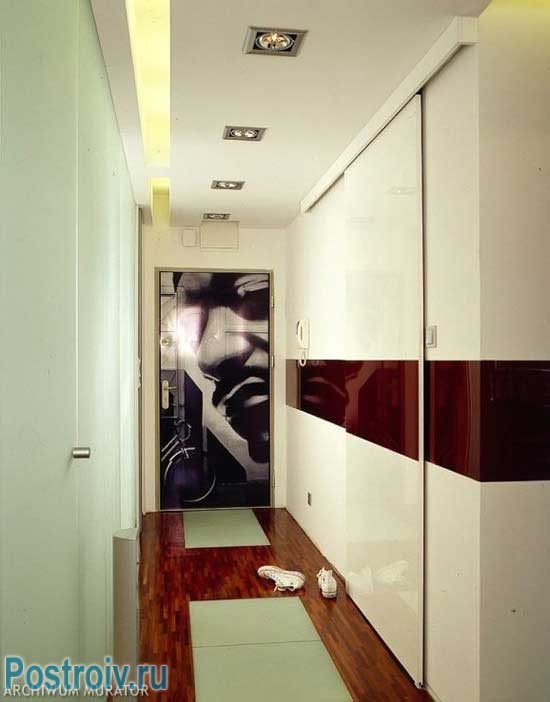 Дизайн узкого коридора. Фото