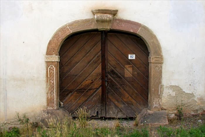 Старинные ворота